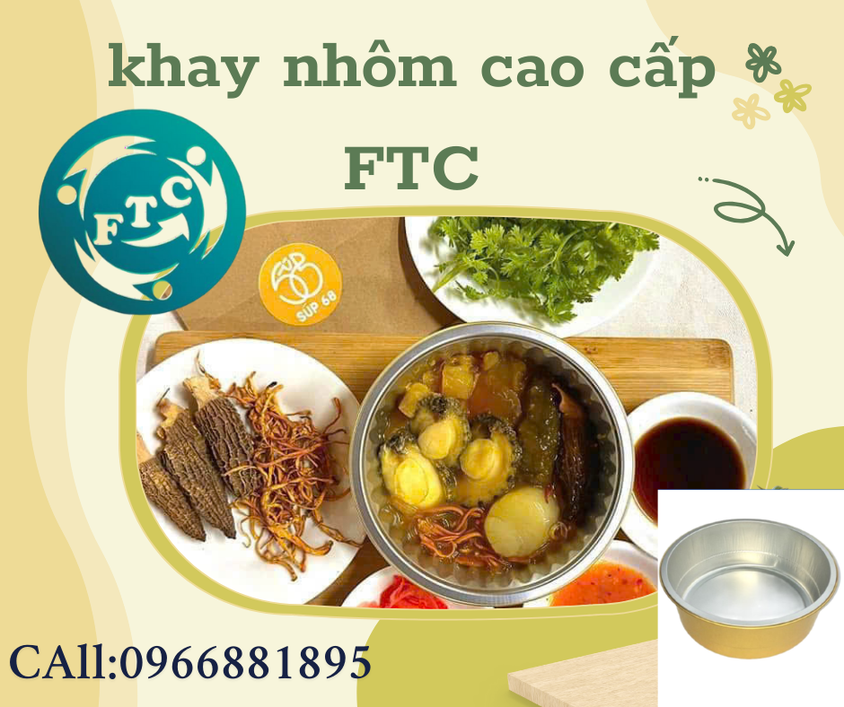 Khay giấy bạc chứa thực phẩm được đóng gói cẩn thận, sẵn sàng cho việc bảo quản hoặc vận chuyển.