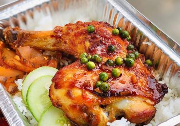 KHAY NHÔM ĐỰNG CƠM GÀ
