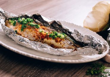 CUỘN GIẤY BẠC CHẾ BIẾN NHÀ BẾP