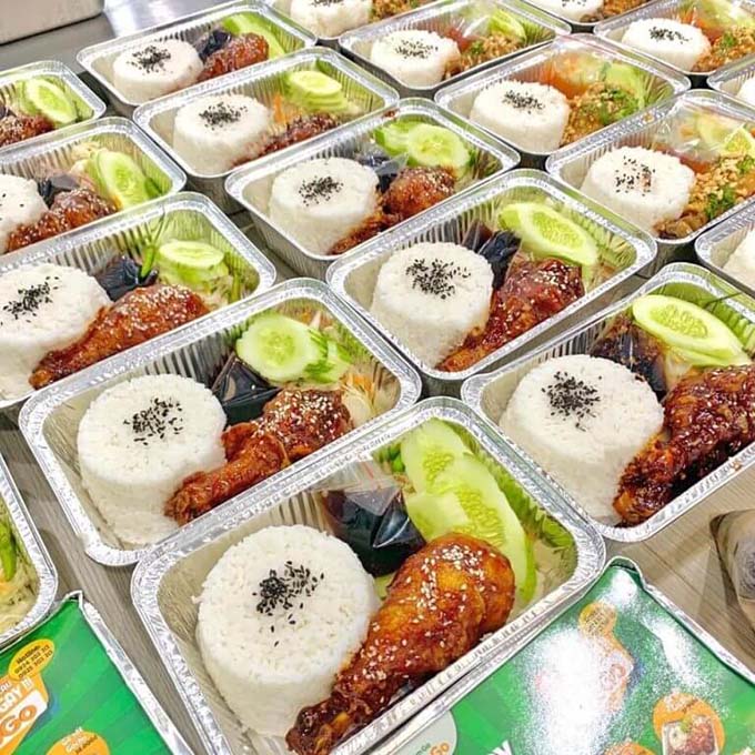 Khay Giấy Bạc Đựng Cơm Tấm