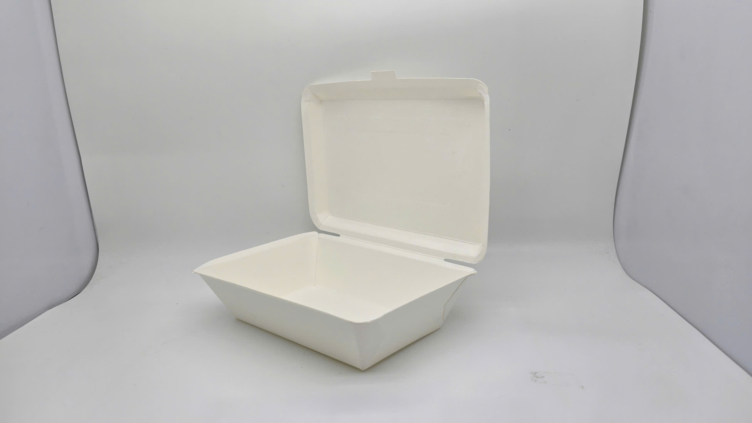 Hộp giấy dùng 1 lần 750 ml