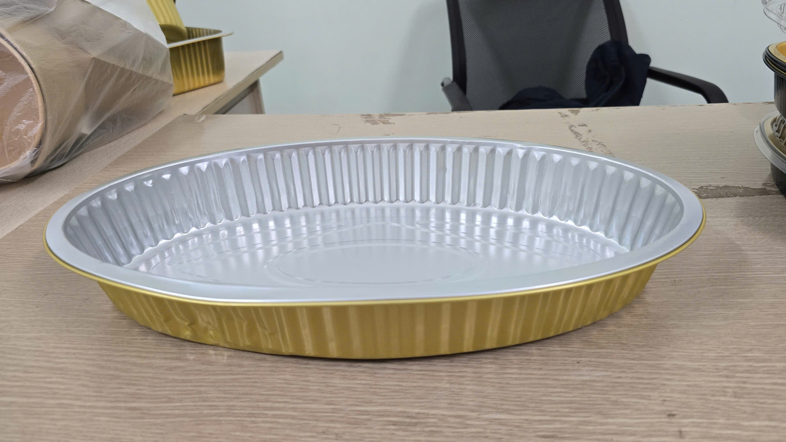 Khay Nhôm Hải Sản Nguyên Con