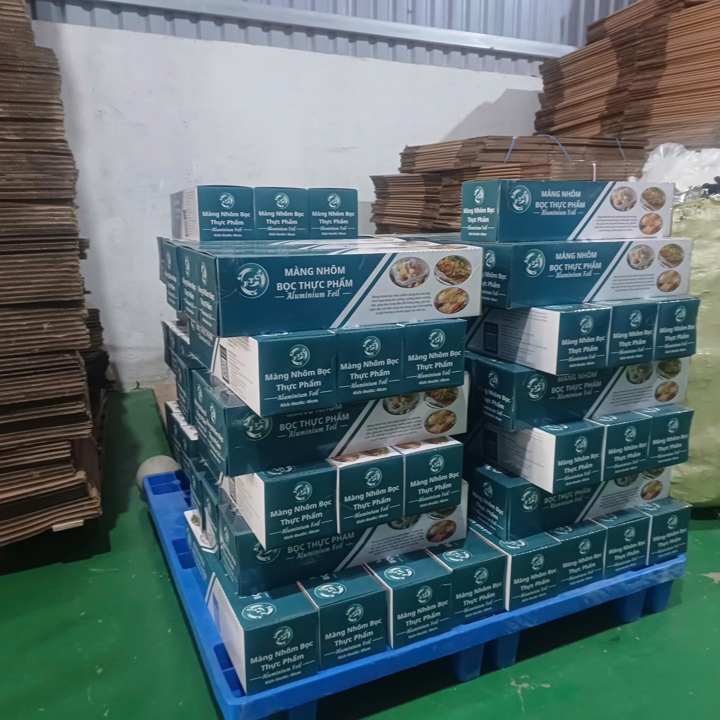 Hộp Cuộn Màng Nhôm Khổ Lớn